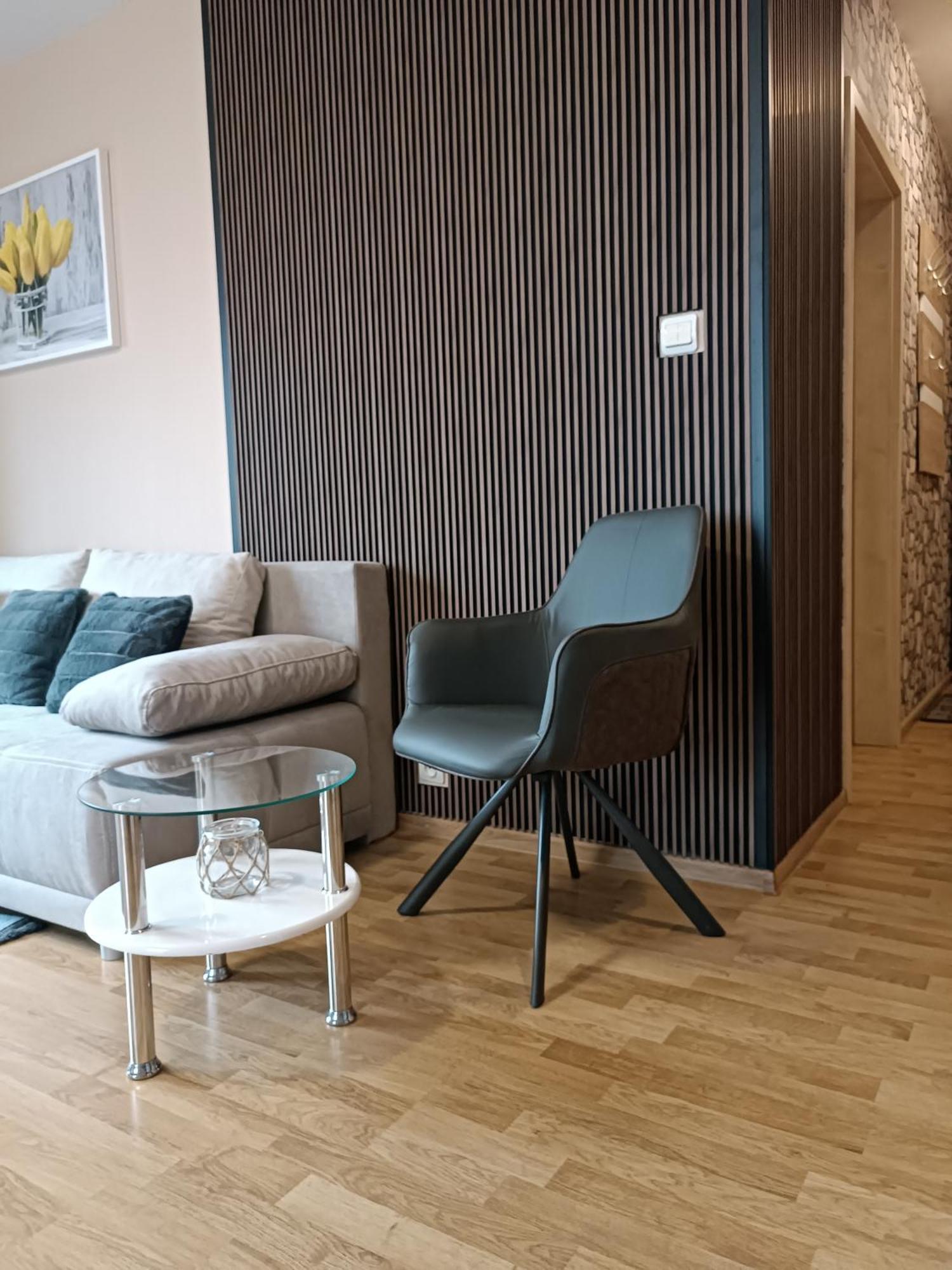 Apartman Elegance Lipótszentmiklós Szoba fotó